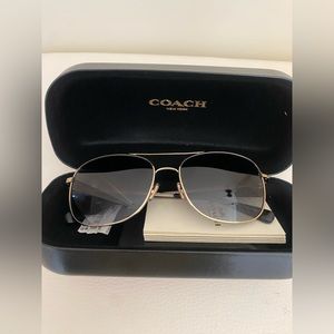 COACH WOMEN’S SUNGLASSES AVIATOR STYLE NEW W TAGS LIGHT GOLD